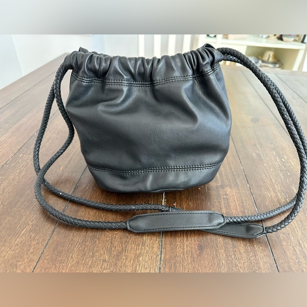 Urban outfitters vegan bucket bag